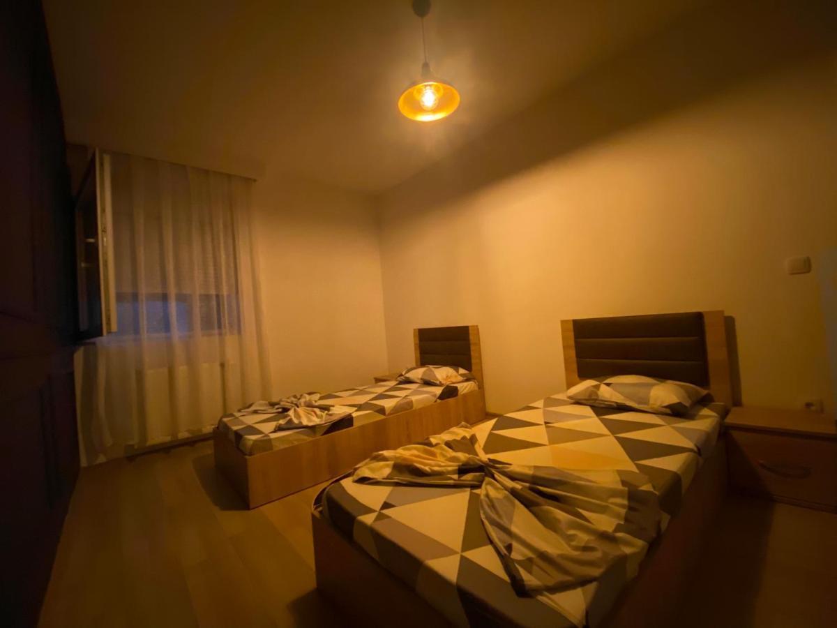 Prishtina Escape Apartments Prisztina Zewnętrze zdjęcie