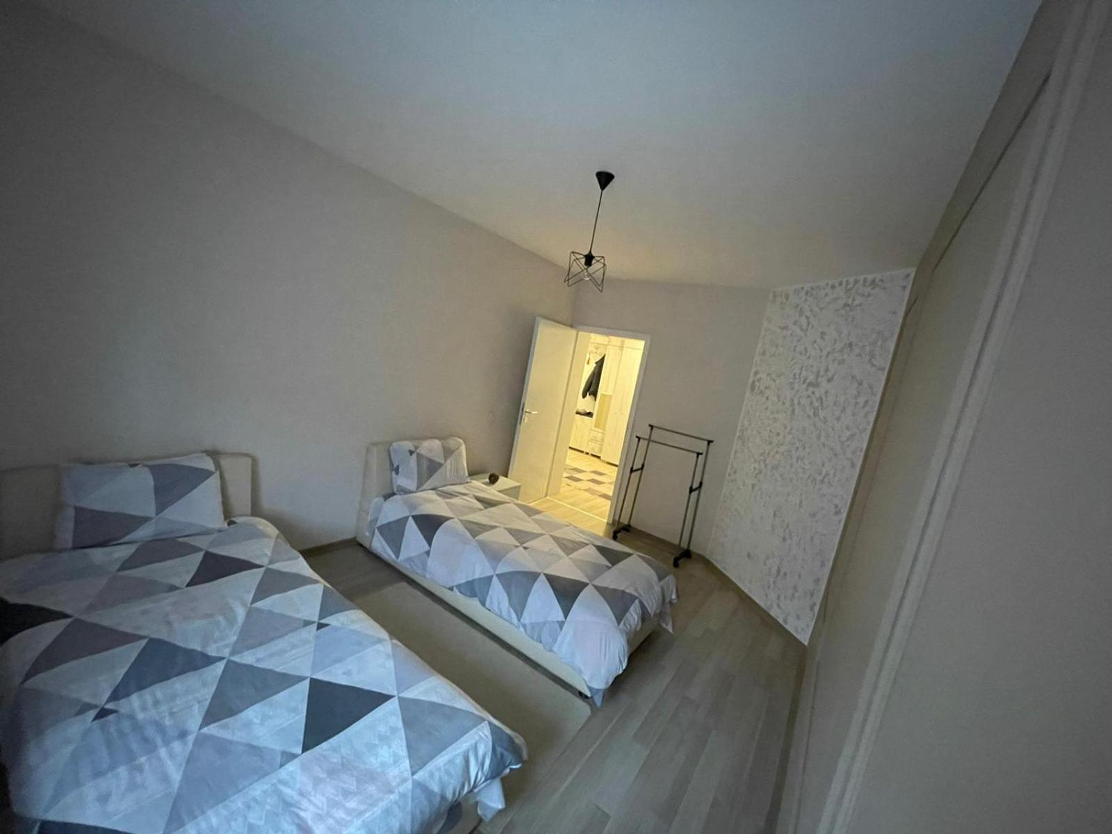 Prishtina Escape Apartments Prisztina Zewnętrze zdjęcie